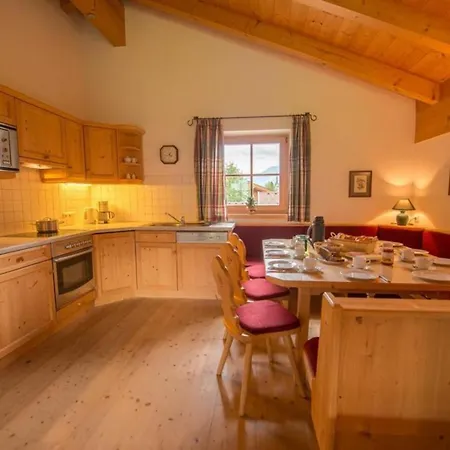 Schoeneben Drei Sonnen Casa de Férias Wald im Pinzgau