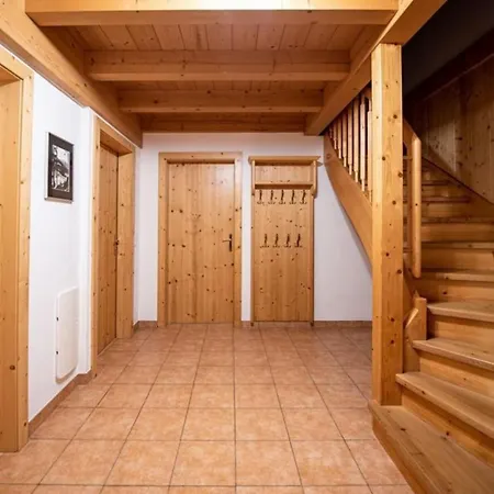 Schoeneben Drei Sonnen Wald im Pinzgau