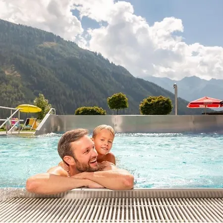 Holiday home Schoeneben Drei Sonnen Wald im Pinzgau